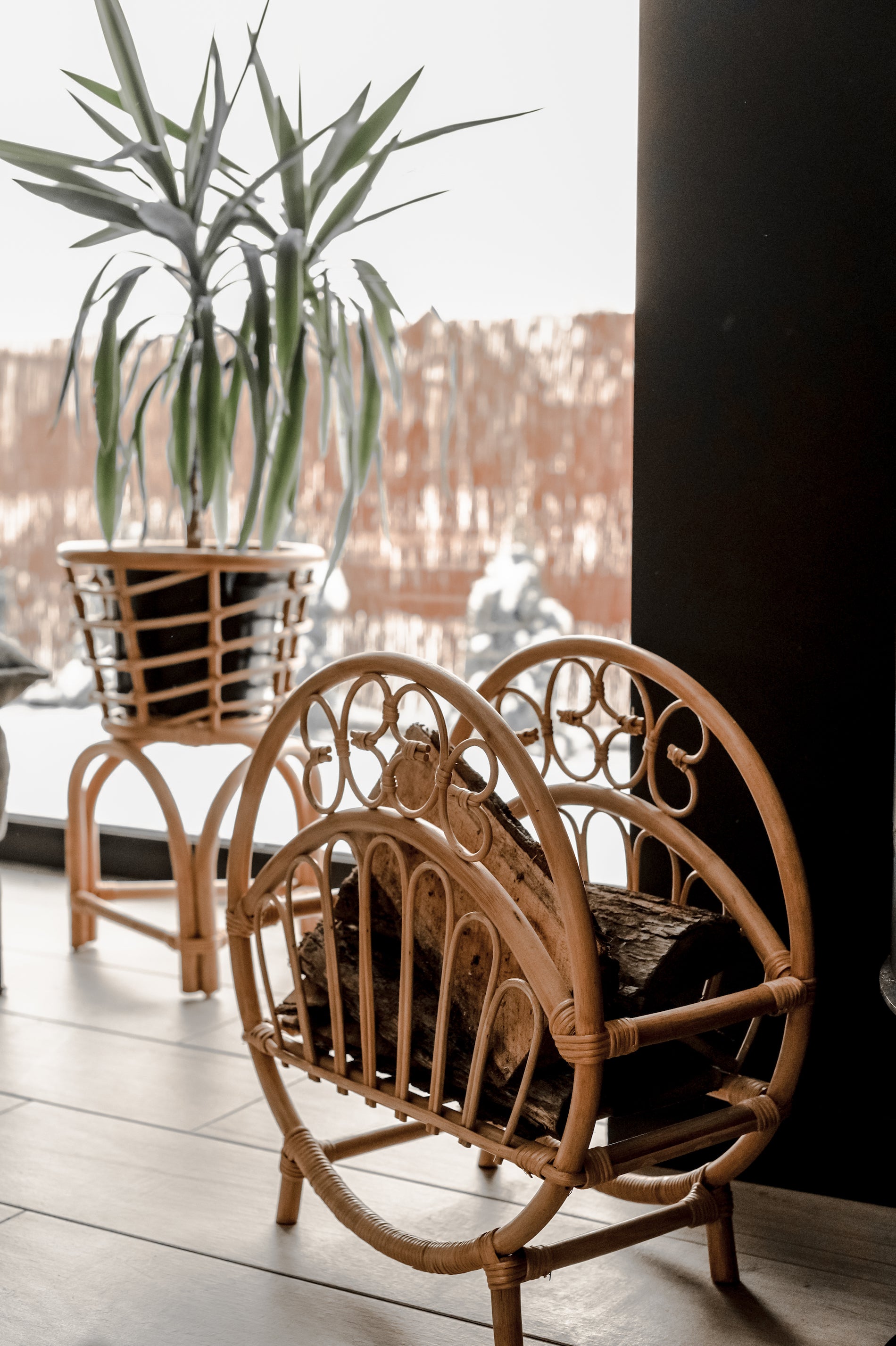 Rattan Newspaper Holder - Rattan Furniture - Boho Style Decor - Monnarita - handmade product